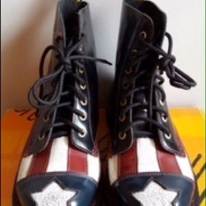 Dr. Martens Con- Gress American flag